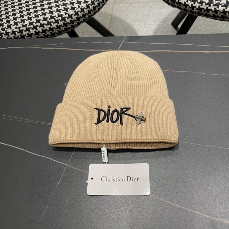 CHRISTIAN DIOR